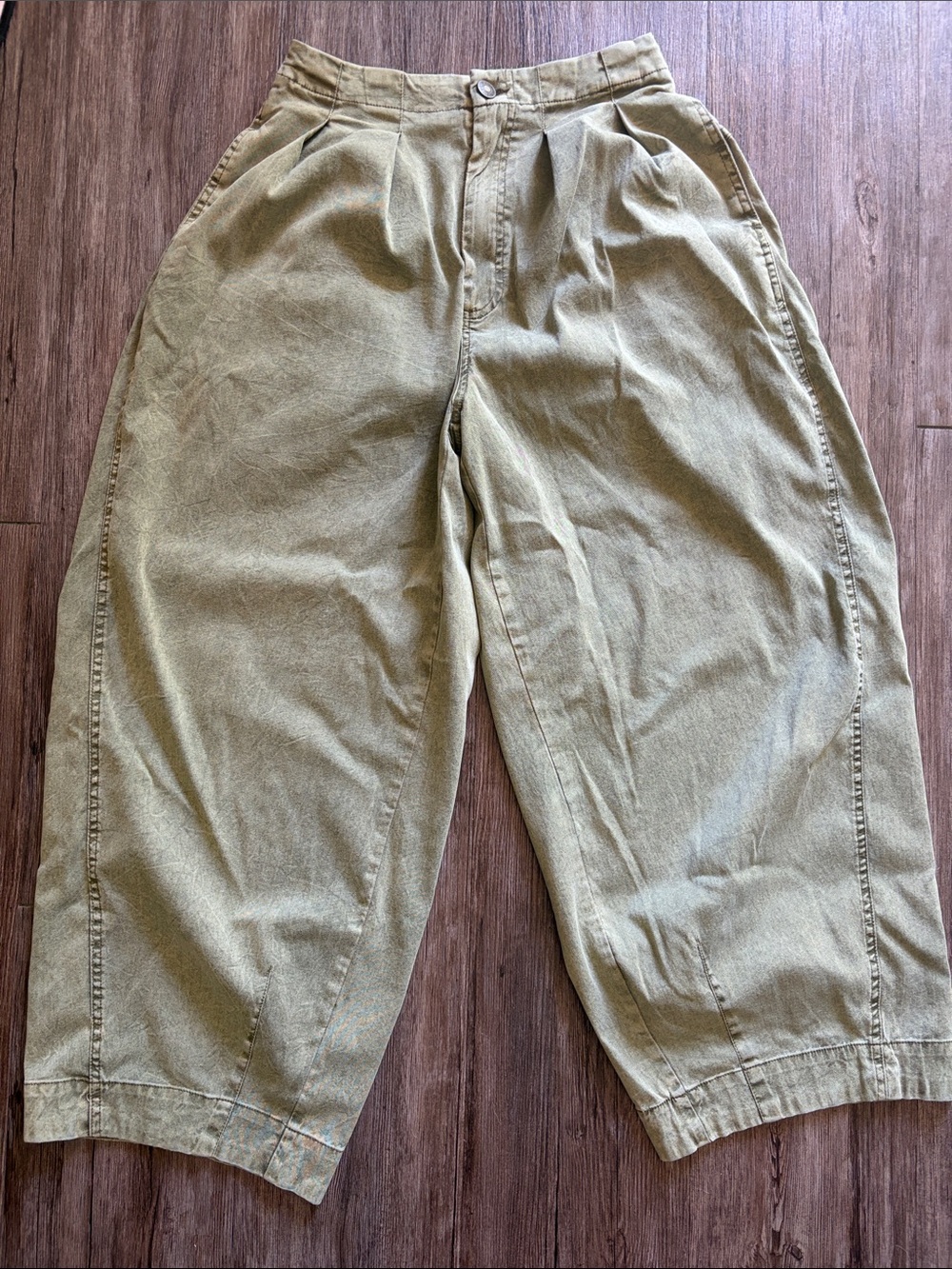 Relaxed Pleated Barrel Pants - Olive Khaki